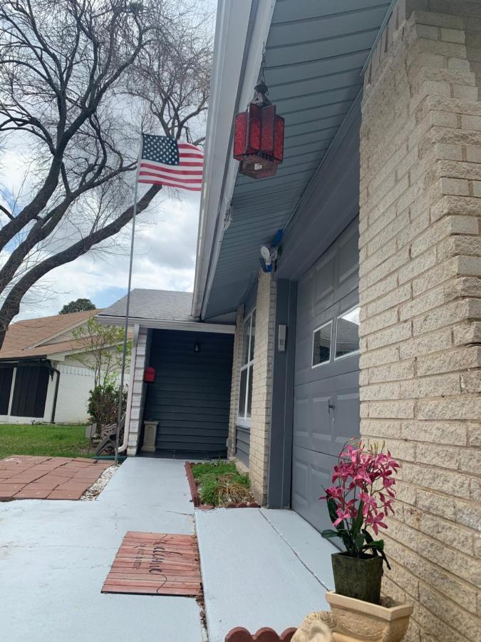Oasis 3 Near Dfw Airport With Mediterranean Setting Irving Eksteriør billede